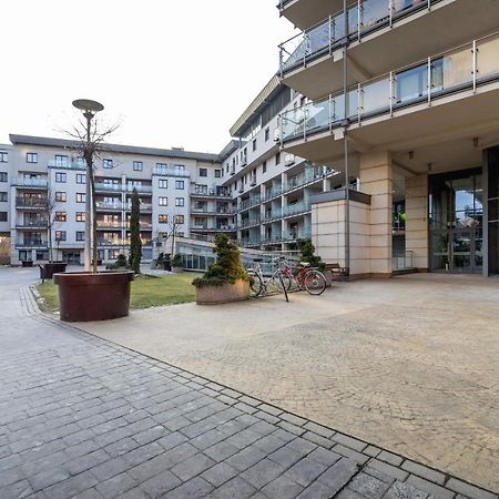 Premium Apartment Ludwinowska Kraków by Renters Exterior foto