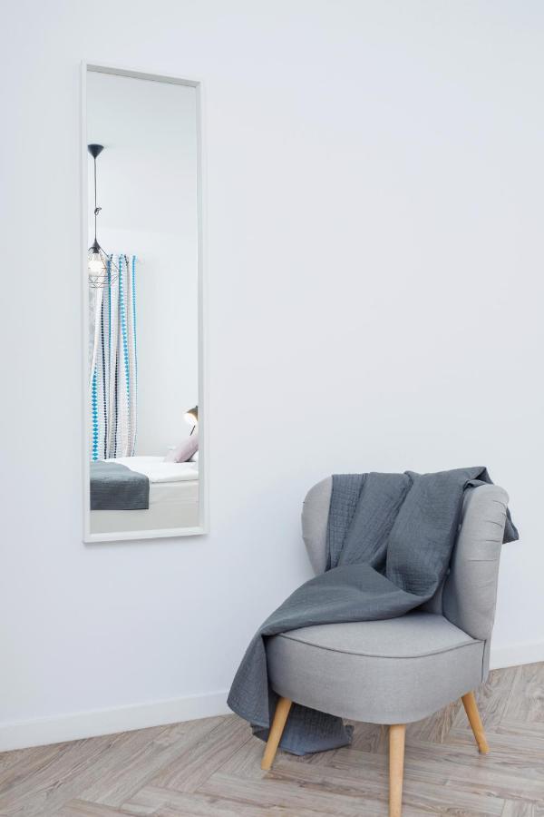 Premium Apartment Ludwinowska Kraków by Renters Exterior foto